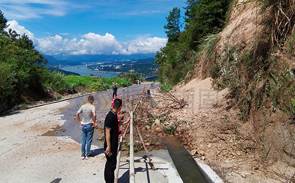 山區公路水毀修復